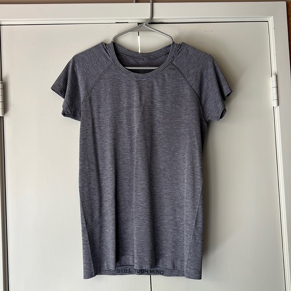 Lululemon Swiftly Tech - Picture 1 of 3